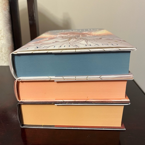 FairyLoot 🧚🏻‍♀️ Exclusive Edition - Unearthly, Hallowed, Boundless 🪽 - Picture 3 of 12